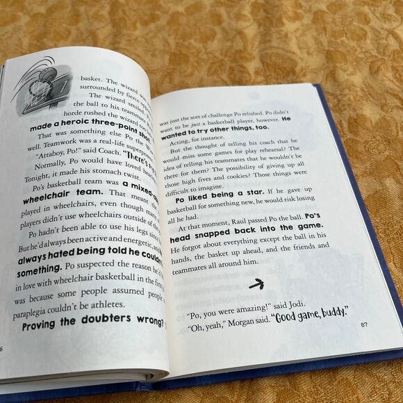 Minecraft Woodsword Chronicles Book 5 Dungeon Crawl! - Picture 3 of 7